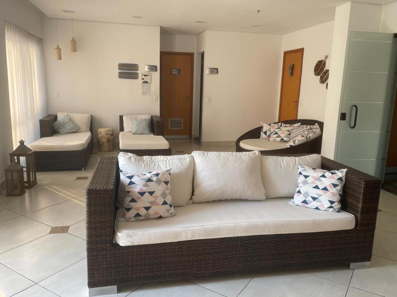 Aparthotel Flat Aconchegante Nos Jardins Com Piscina & Estacionamento Inclusos