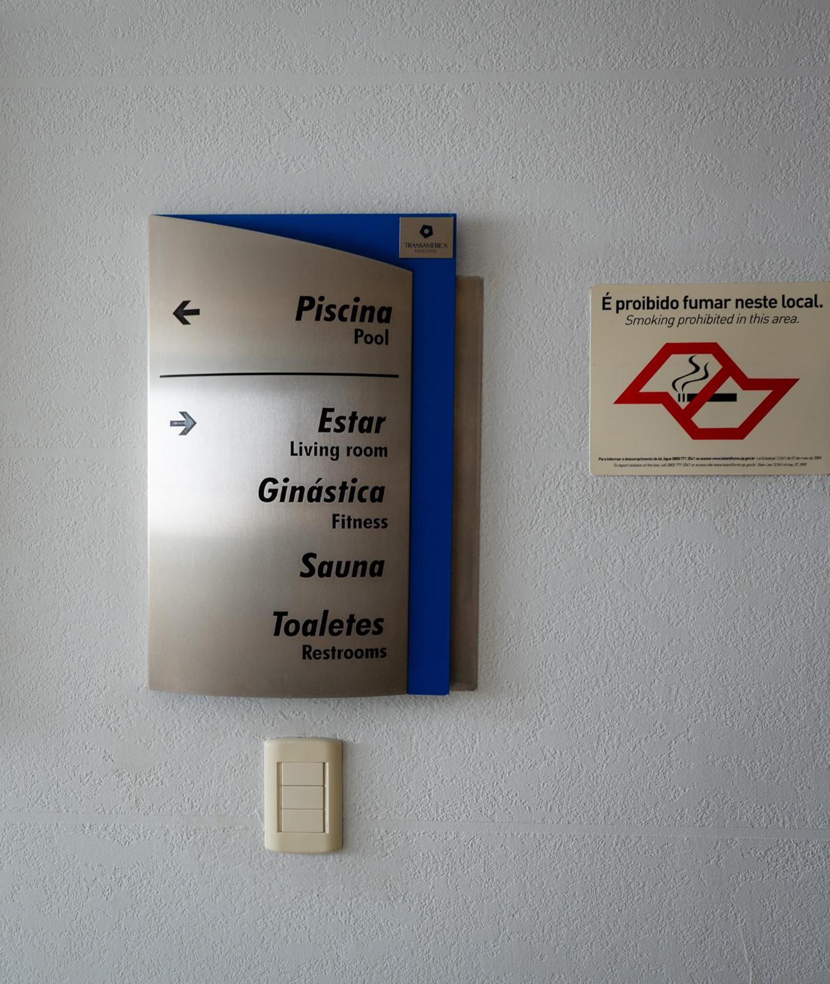 Flat Aconchegante Nos Jardins Com Piscina & Estacionamento Inclusos * São Paulo